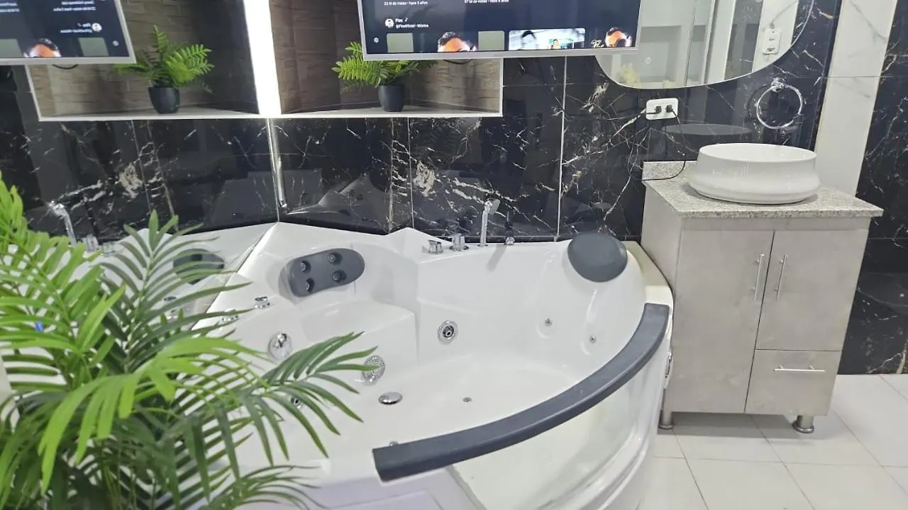 Hotel Luna Quitena Quito 0*,